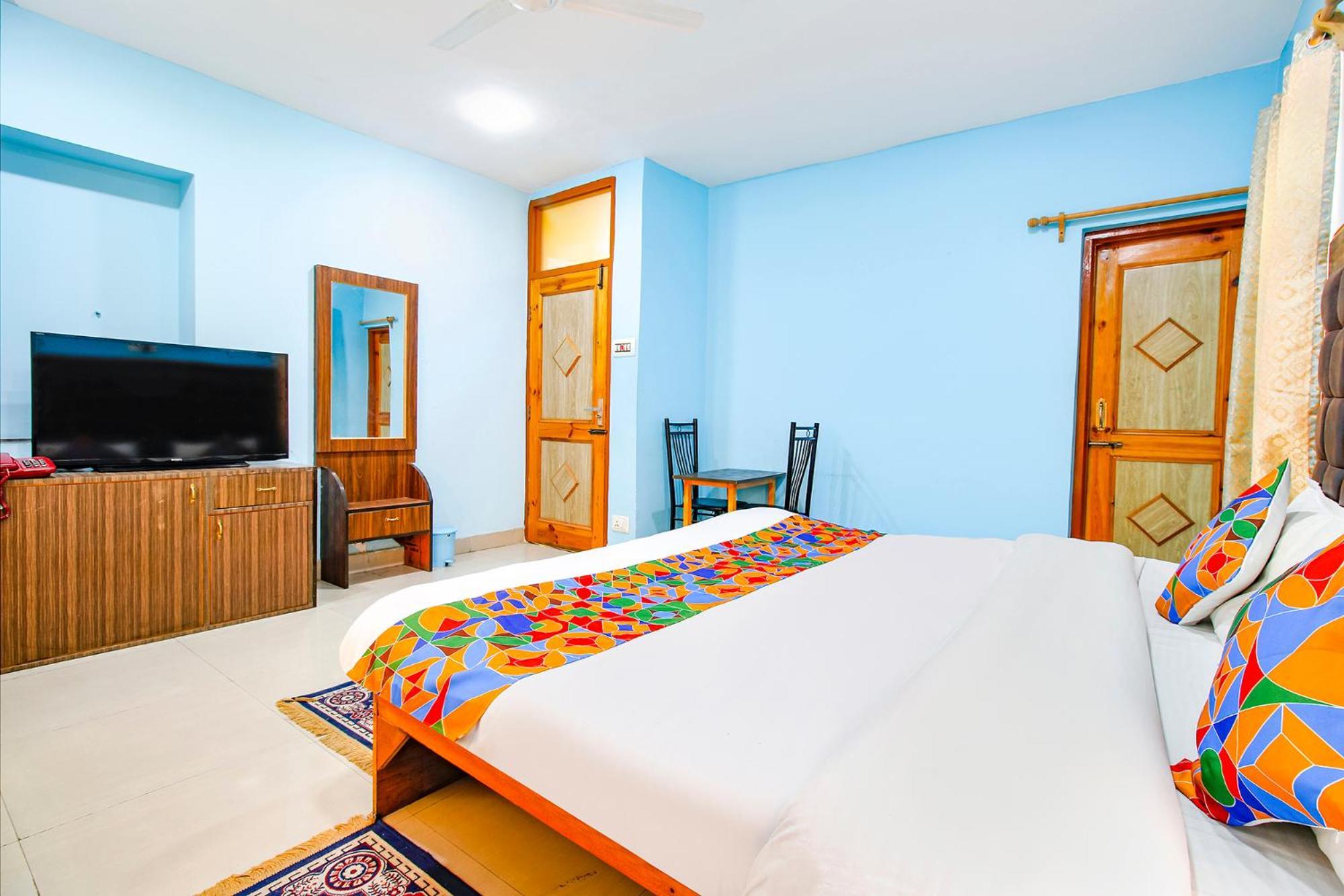 Fabhotel Grand Comforts Haidarpur Exteriör bild